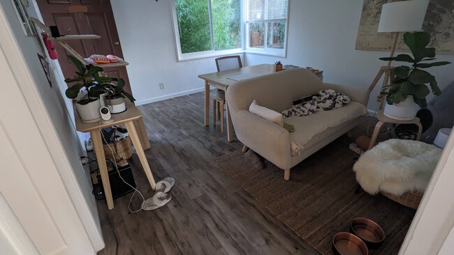 Photo - 2092 Yale St Unit 2092