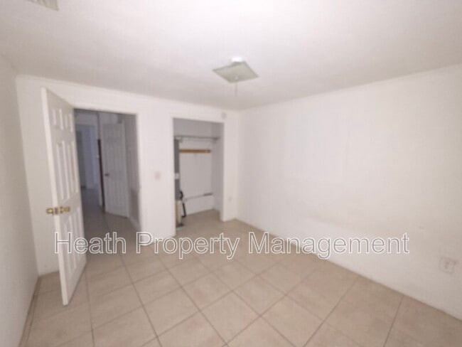 Photo - 504 6th Ave NW