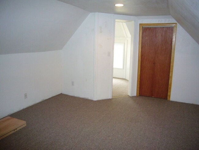 Photo - 927 E 5th St Unit A