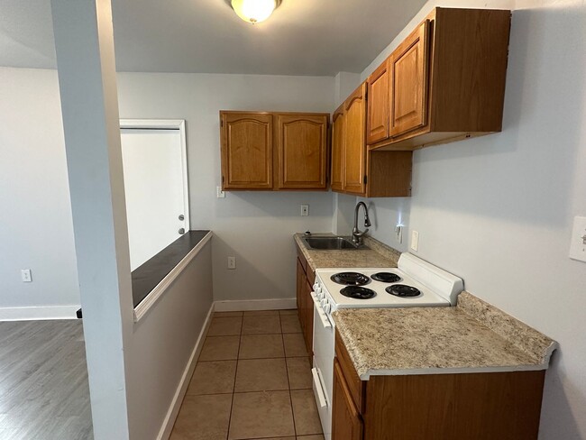 Photo - One bed-Chester, PA Unit 6R