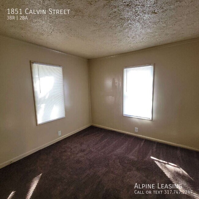 Photo - 1851 Calvin St