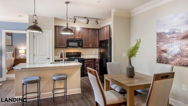 Photo - 3000 Daventry Cir Unidad 10208