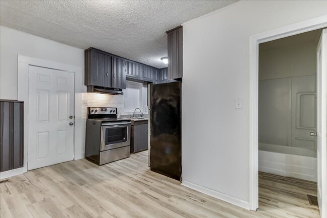 Photo - 2 Bedroom 1 Bath with attached garage. Move In ready Southeast Wichita
