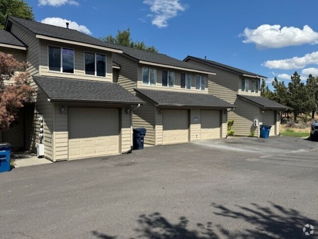 Building Photo - ho2210 Unit 2 Rental
