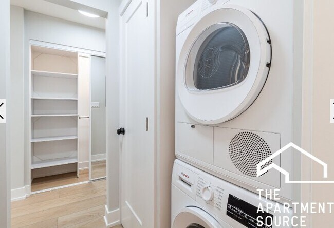 Photo - 530 W Aldine Ave Unit 508