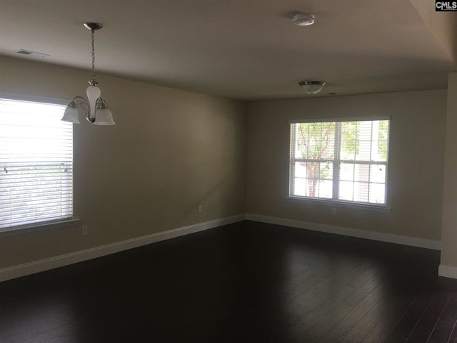 Photo - 121 Bartram Way