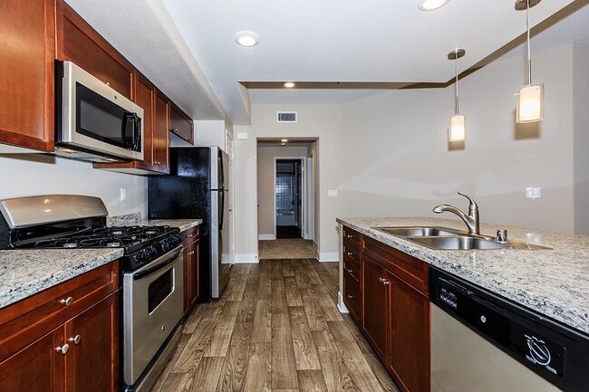 Sendero Gateway Apartment Homes