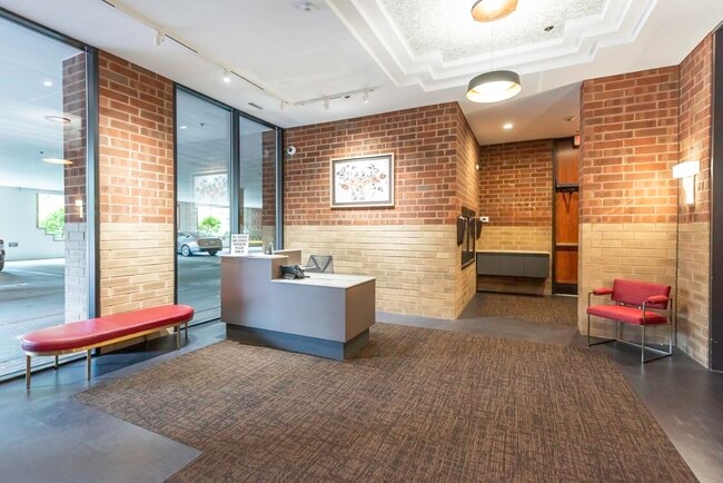 Photo - 505 E Huron St Unidad 707