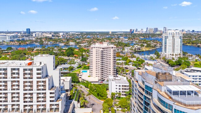 Photo - 3000 Holiday Dr Unit 1104