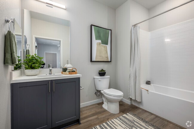 3BR, 3BA - 1453SF - Third Bathroom