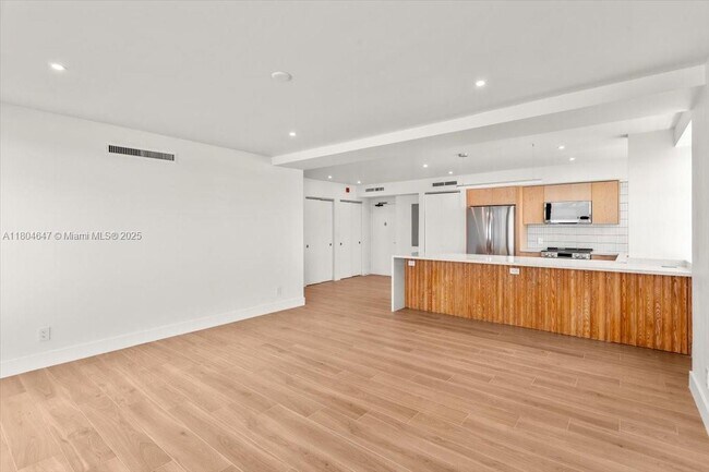 Photo - 1430 Brickell Bay Dr Unit 805