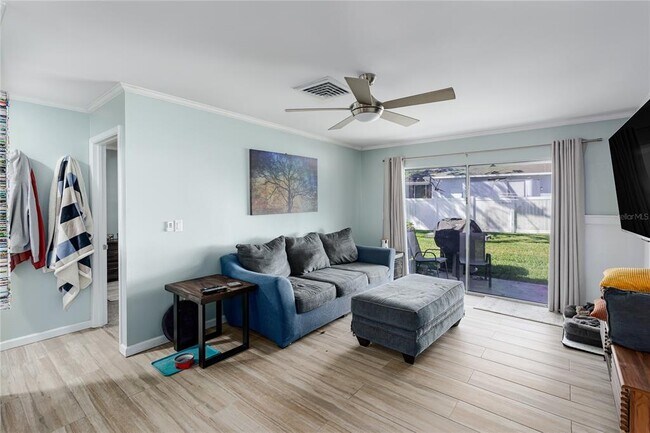 Photo - 2115 9th Ave W Unit 6D