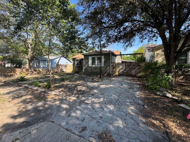 Building Photo - 1719 Schley Ave Rental