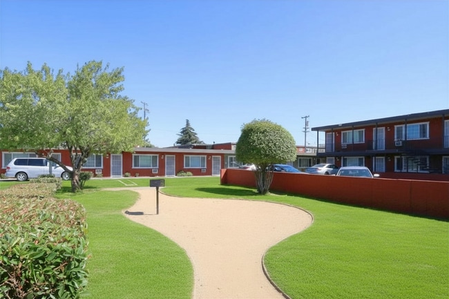 Delta Court Apartments