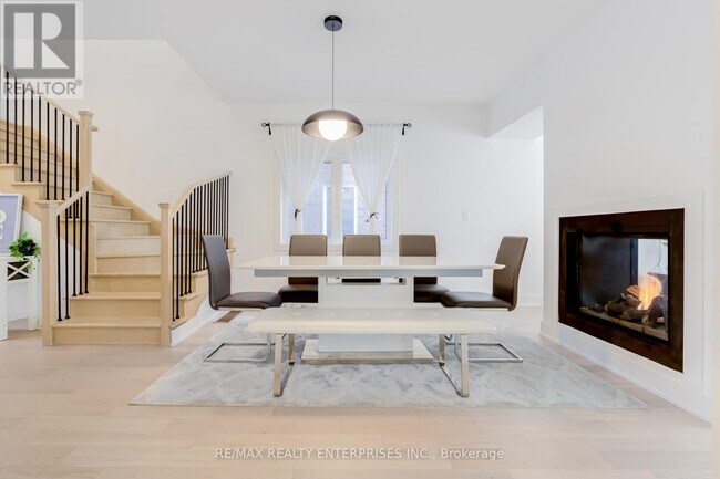 Photo - 61 Wheatfield Rd