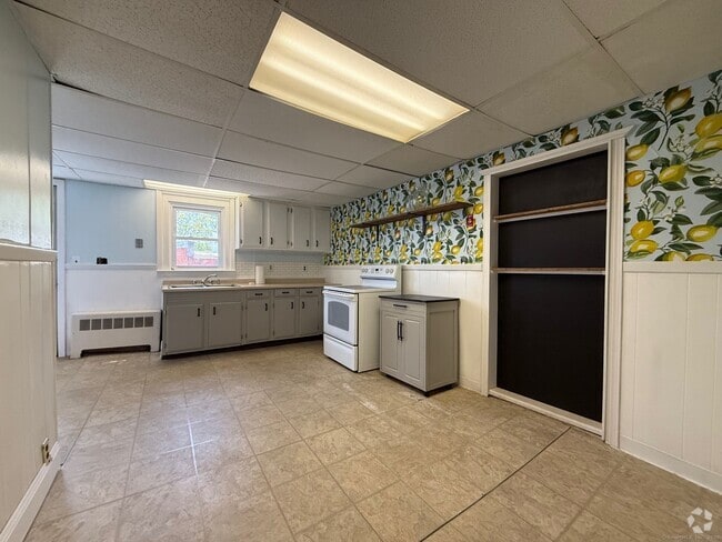 Building Photo - 54 Liberty St Unit 3 Rental