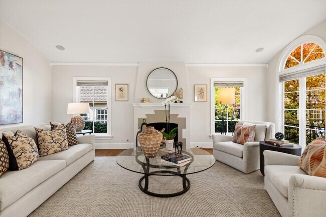 Photo - 105 Pepper Ave