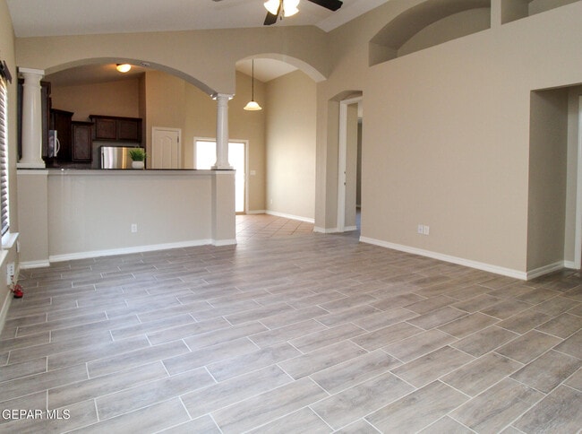 Photo - 2216 Amber Point Pl