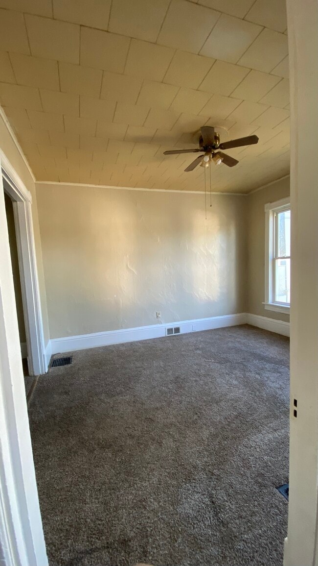 Photo - 401 1st Ave