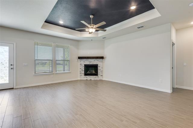 Photo - 705 Adelyn St