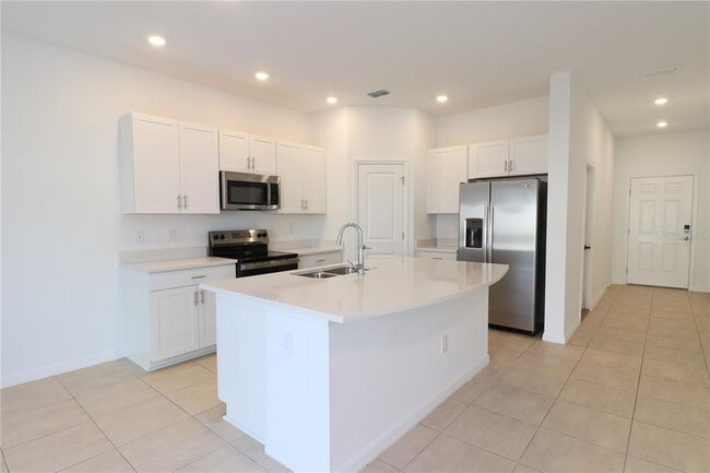 Photo - 2208 Paravane Wy