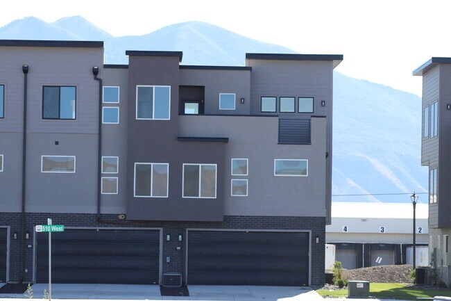 Photo - 539 W 1810 N