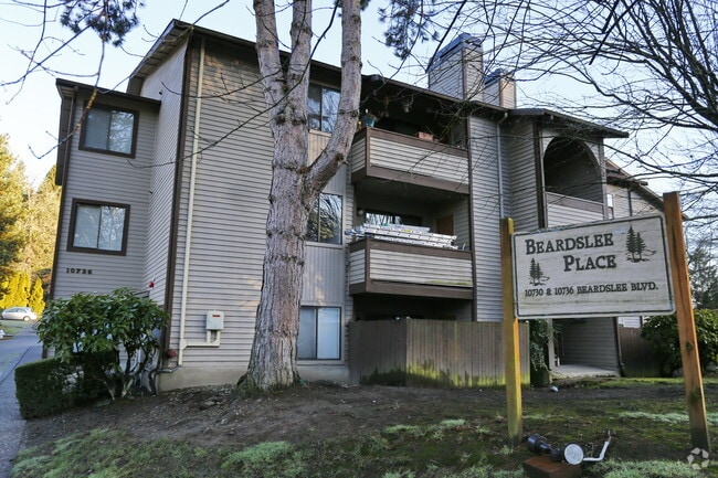 Building Photo - BE Beardslee Place Rental