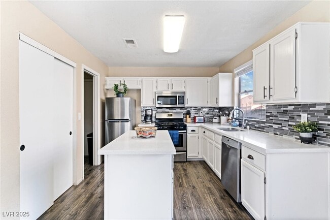 Building Photo - 8213 Grassy Point Cir Rental