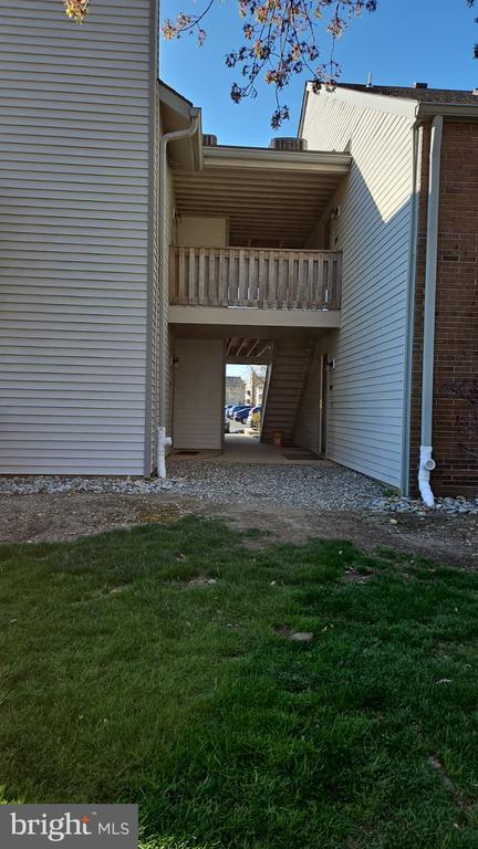 Photo - 909 Ravens Crest Dr