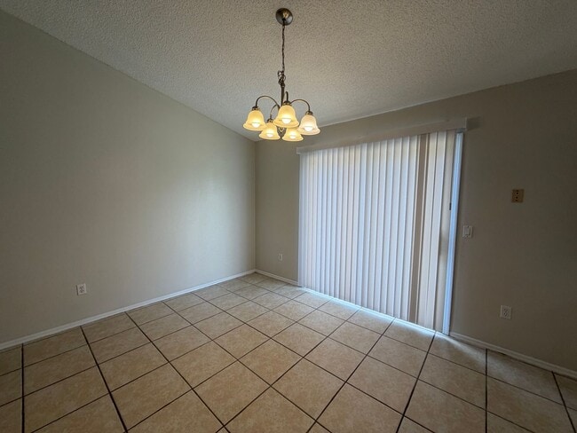 73 Olive Dr