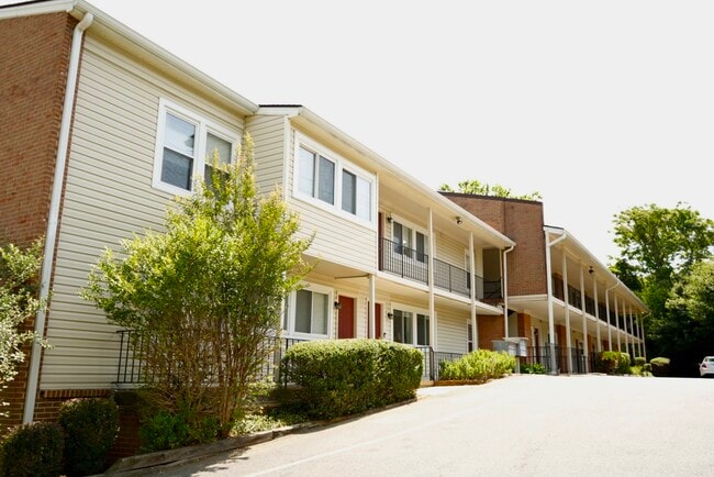 Photo - Lynnhaven Apartments