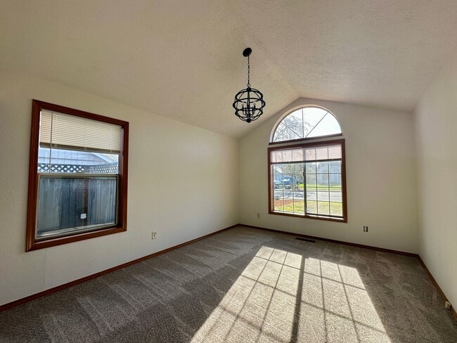 Photo - Well-Maintained Three Bedroom Home in West Salem