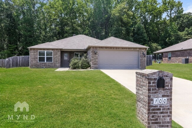 Building Photo - 100 Cedar Creek Loop