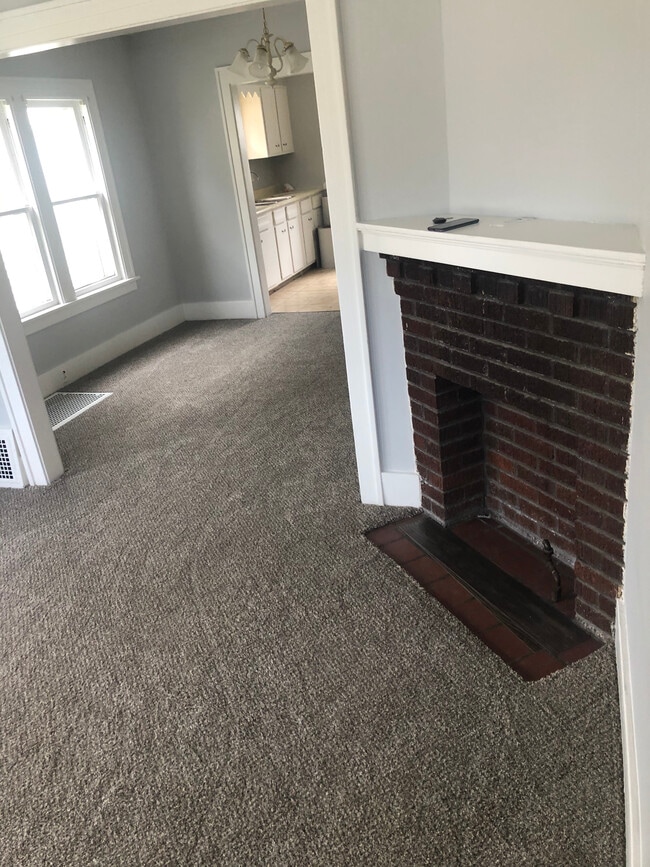 Photo - 1035 E 28th St Unit 1035