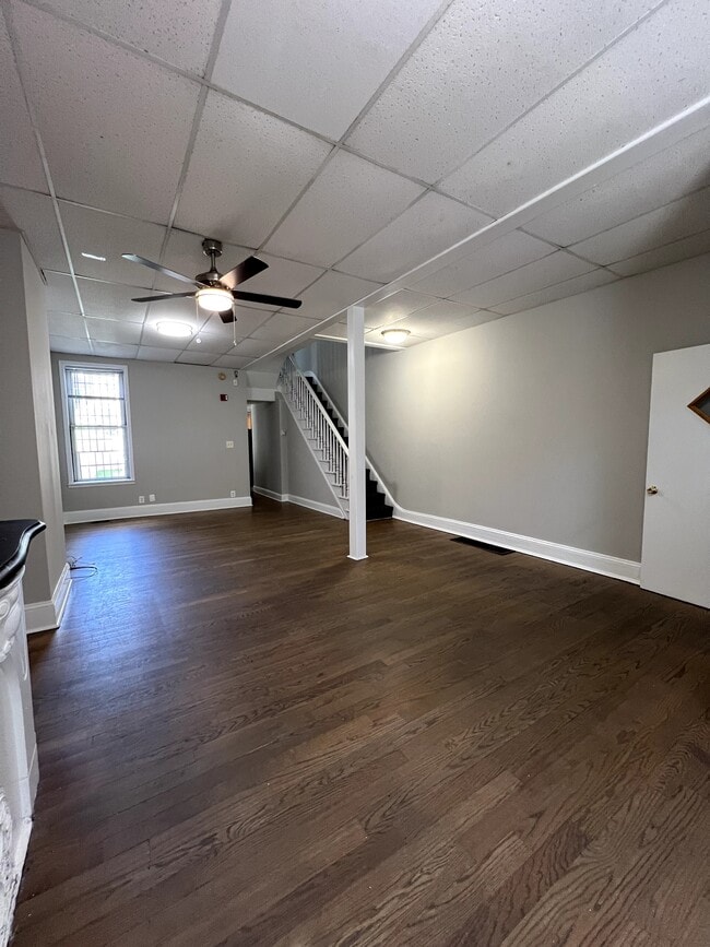 Photo - 4053 Sansom St