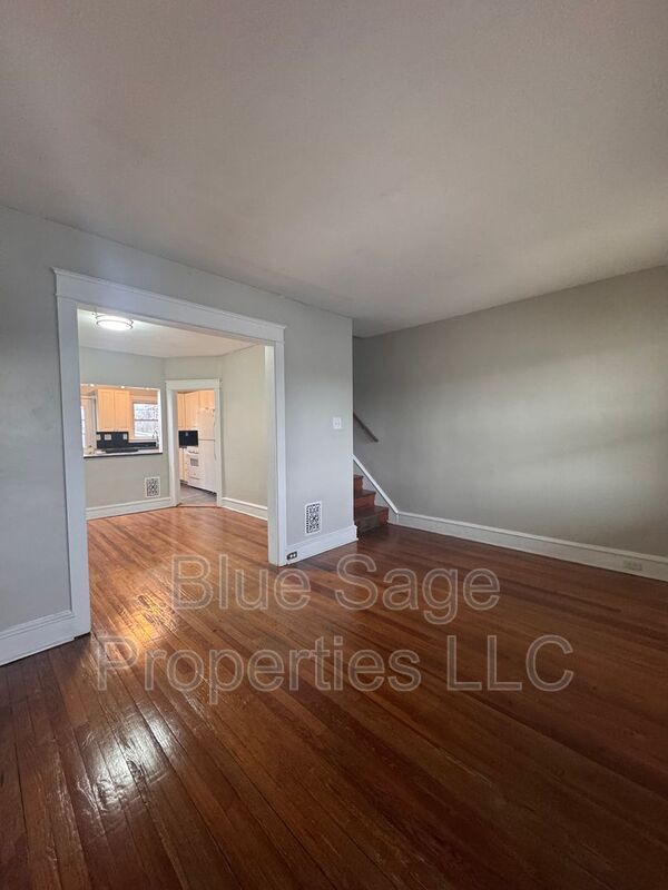 Photo - 1411 Lawrence Rd