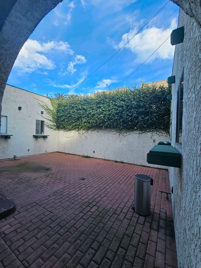 Photo - 1615 E. Broadway Ave. #D