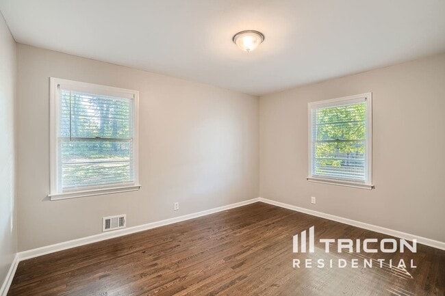 Photo - 3581 S Sherwood Rd SE