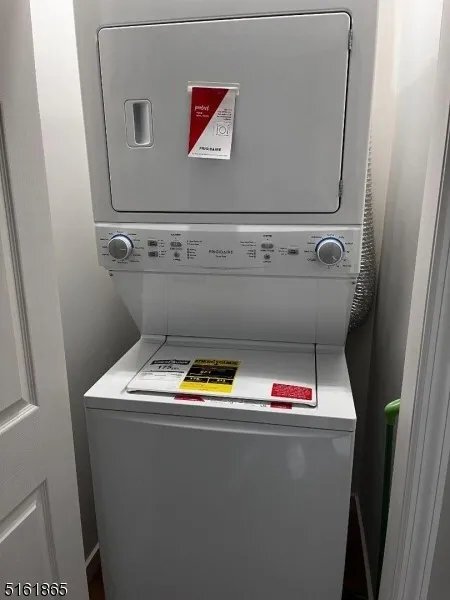 Photo - 339 Valley Brook Ave Unidad 1E