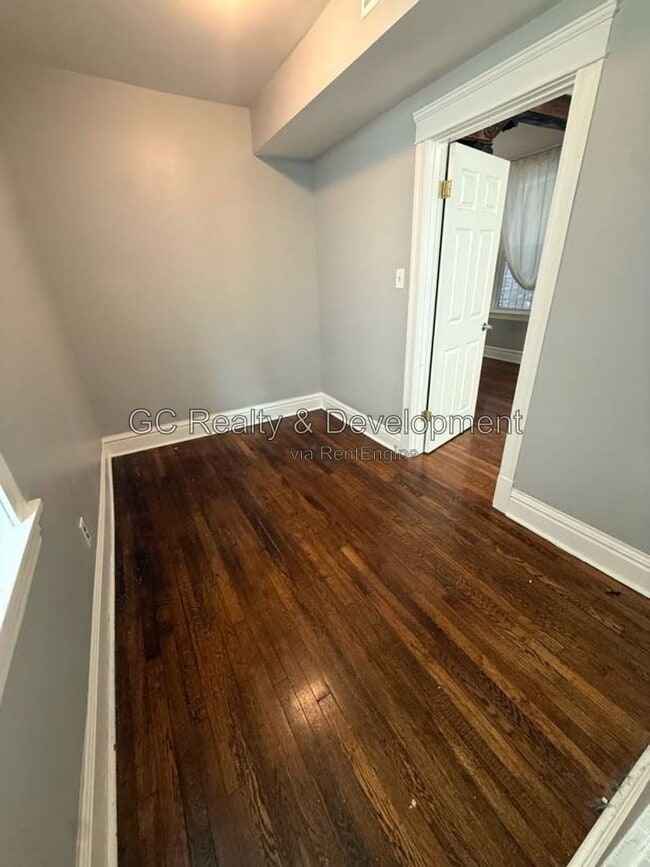Photo - 1353 N Bell Ave Unit 1
