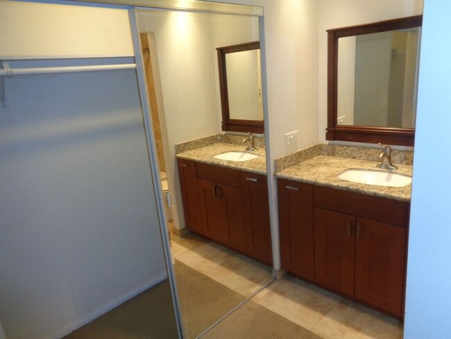 Photo - 387 Unidad H