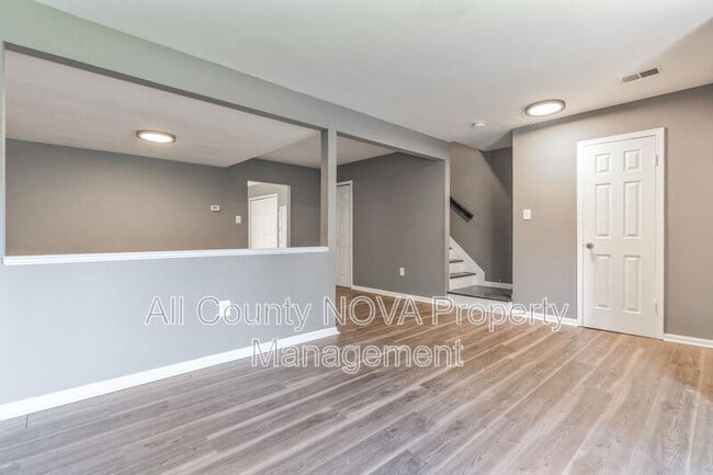 Photo - 6044 Sirenia Pl
