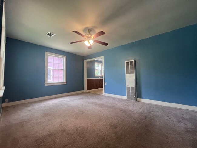 Photo - 1305 W Vine Ave