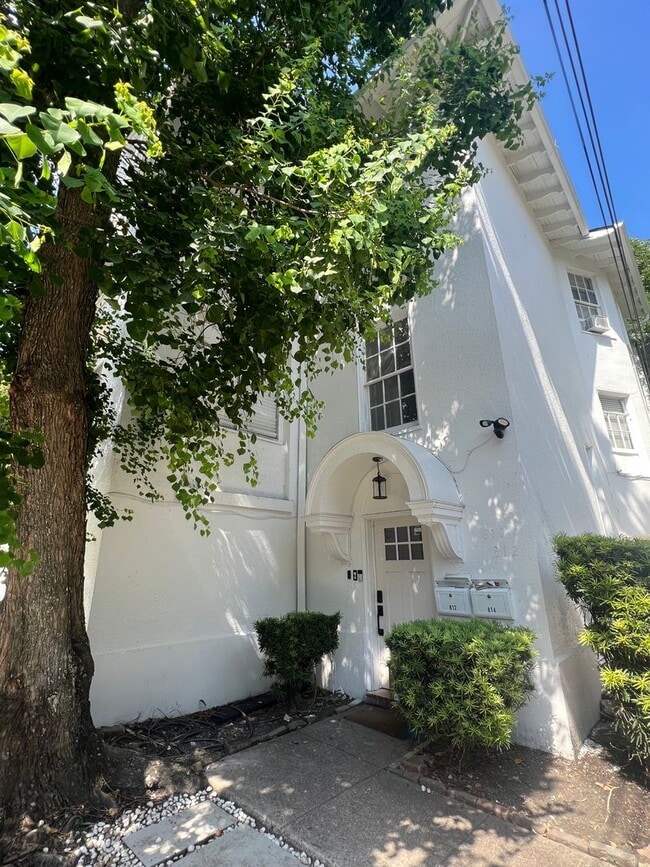 Building Photo - 814-814 Audubon St Unit 812 - 2nd Floor Rental