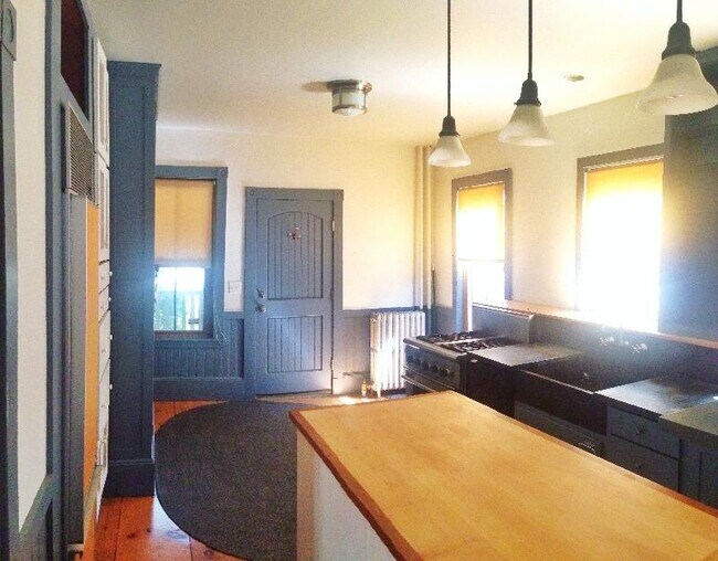 Photo - 12 Oswald St Unit 1