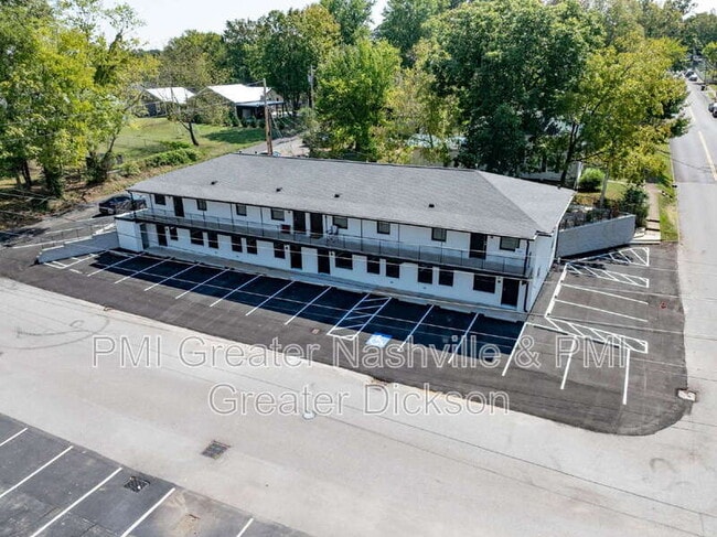 Building Photo - 201 Sylvis St Unit Apt 8