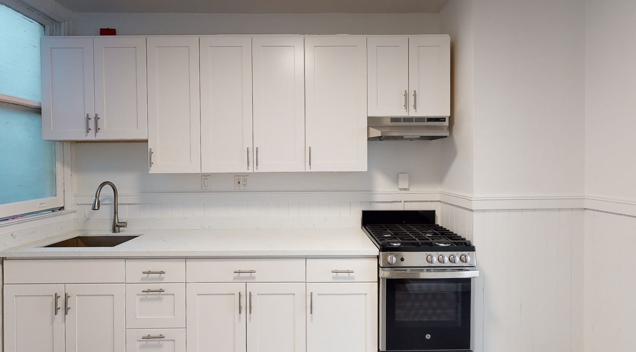 Photo - 2510 Bancroft Way Apartments