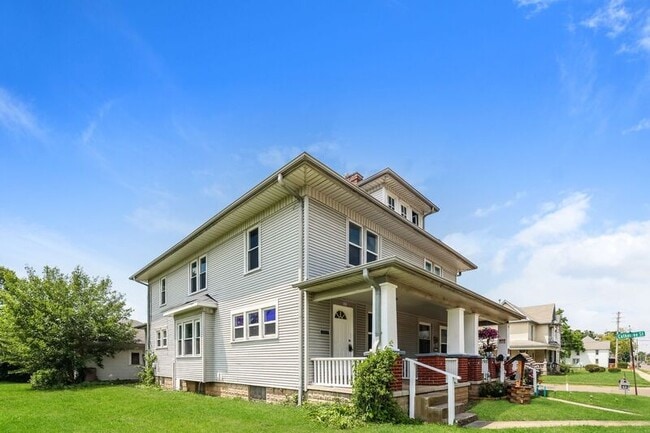 Photo - 1501/1503 Clifton Ave