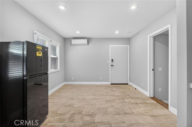 Photo - 610 E Fairview Blvd