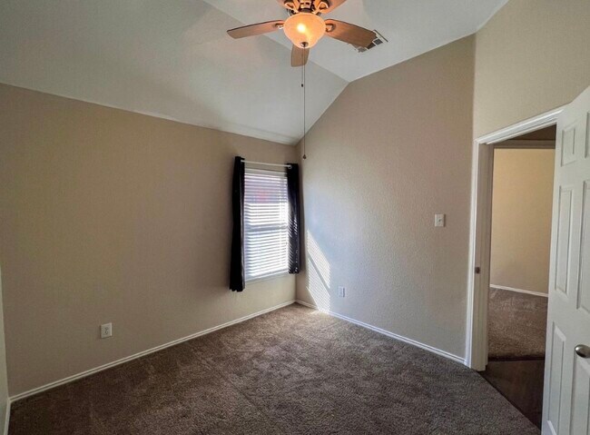 Photo - 2808 Fair Timber Way